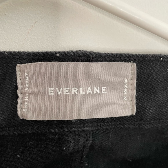 Everlane black jeans, straight cut. - Picture 3 of 3